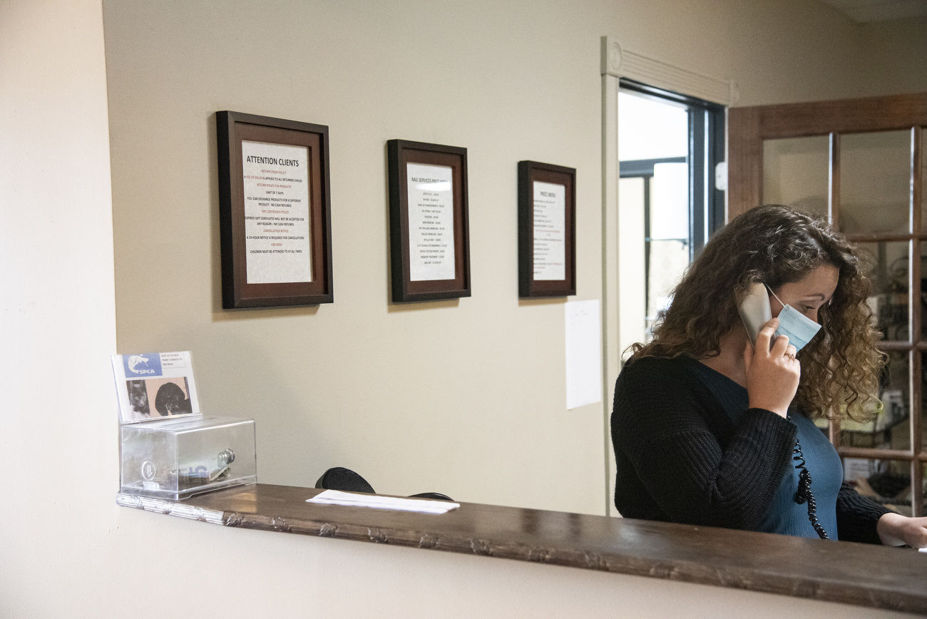 Salons defy news, band together after learning reopening halted
